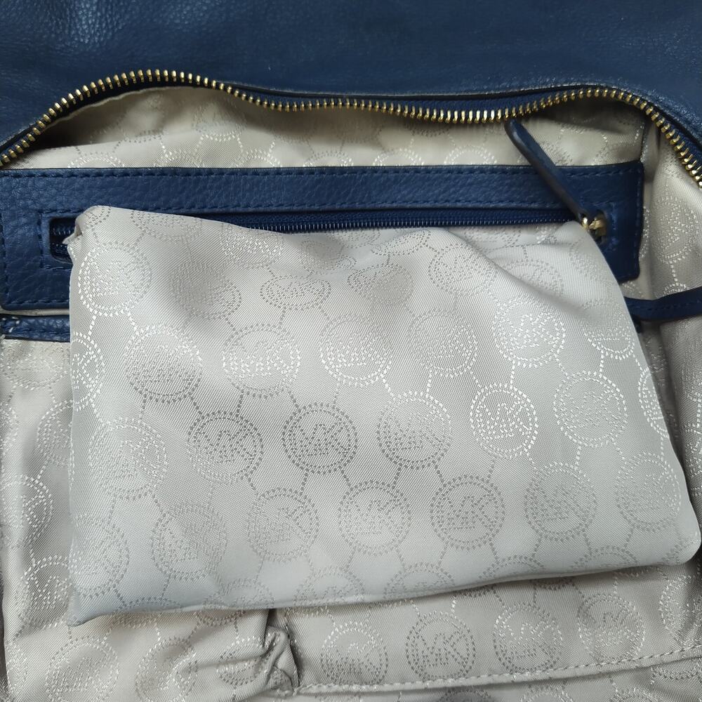 Michael Kors Rhea Blue Pebbled Leather Zipper Pocket Hobo Shoulder Bag - Picture 13 of 16